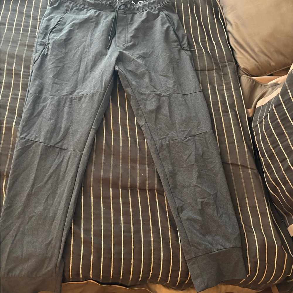 American Eagle Outfitters Gray sweatpants